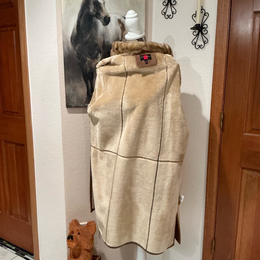 Brown suede faux fur trenchcoat - Picture 10 of 11